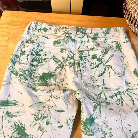 EUC Lucky Brand Green & White Low Rise Crop Lolita Capris Size 2/26 #YT10 - Picture 4 of 9